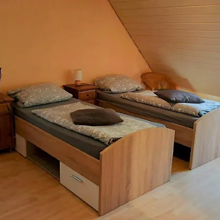 Apartment In Mit Grossem Garten